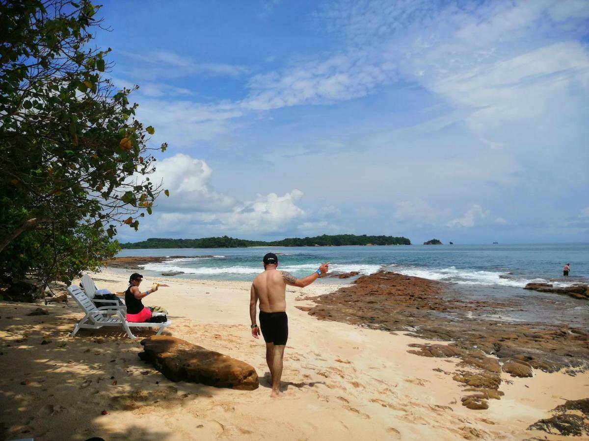 Sonny Island Resort Cabanas Frente Al Mar Punta Bajo Rico Zewnętrze zdjęcie